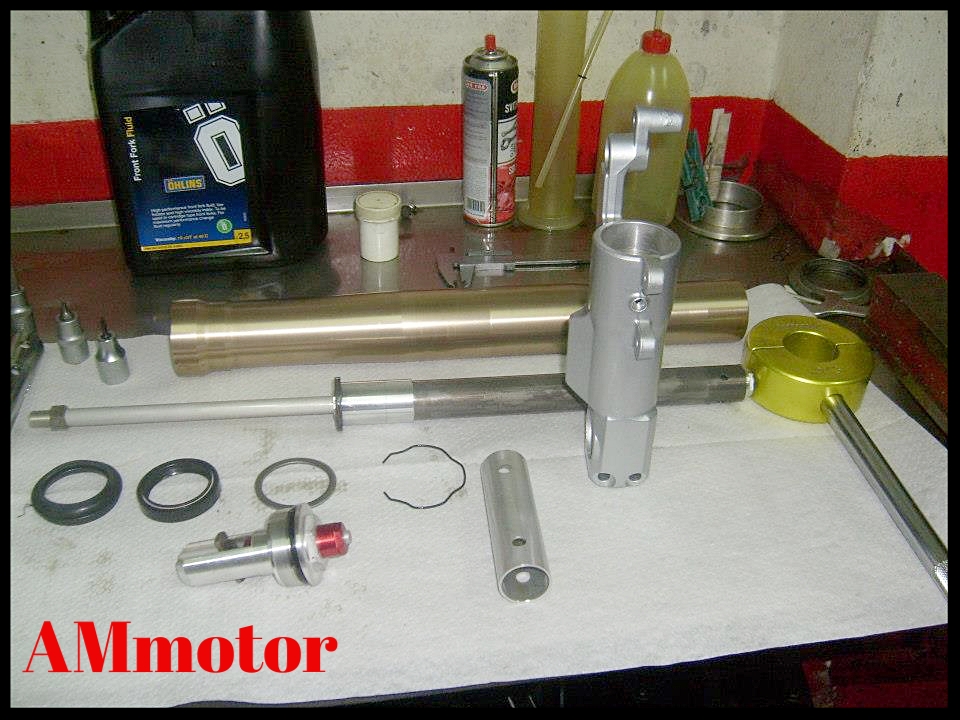 revisione forcella moto